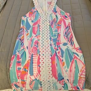 The cutest dress!! Lilly Pulitzer size 6